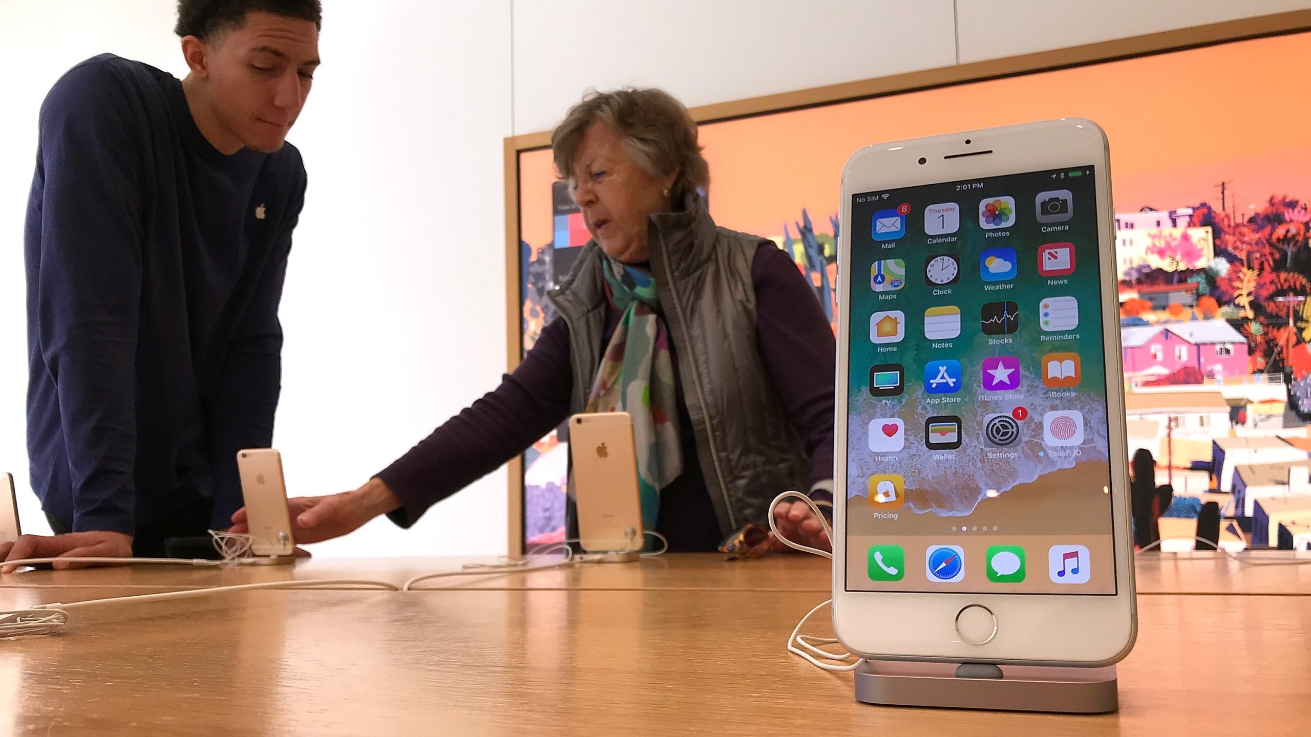 An iPhone is displayed at an Apple Store on Feb. 1, 2018 in Corte Madera, California. (Credit: Justin Sullivan/Getty Images)