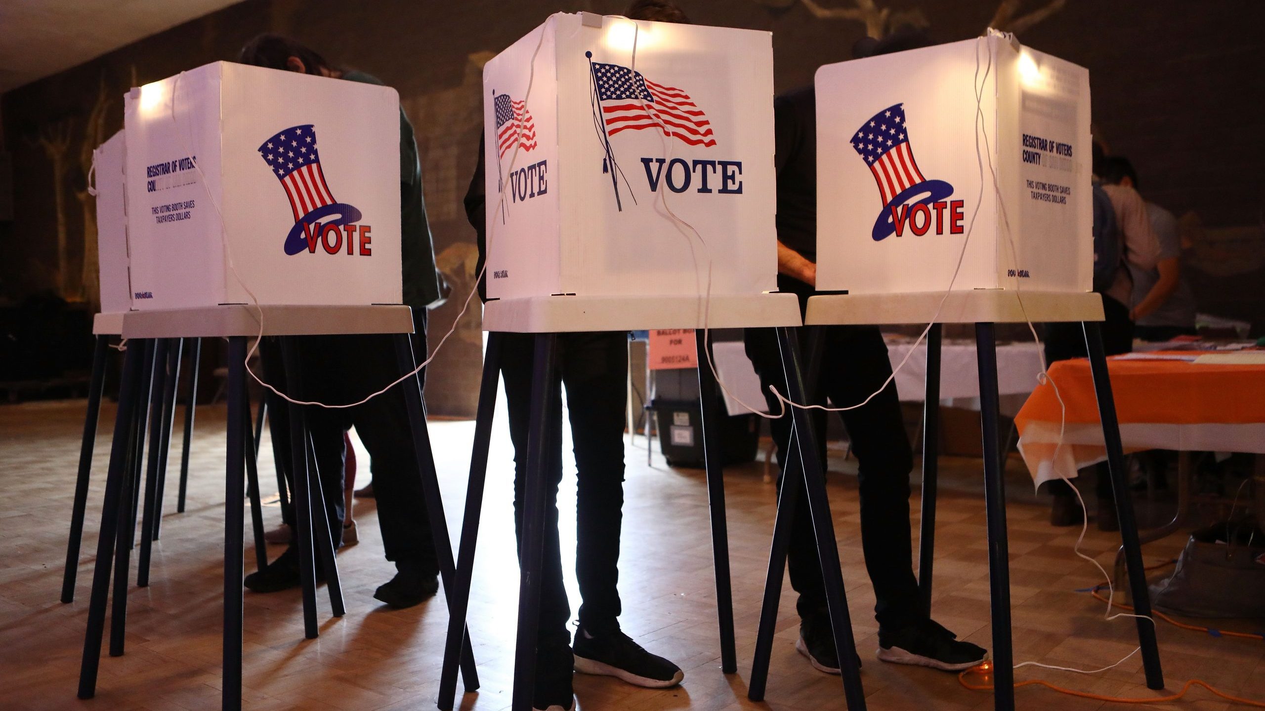 Voters cast their ballots at a Masonic Lodge on June 5, 2018, in Los Angeles, California. (Credit: Mario Tama/Getty Images)