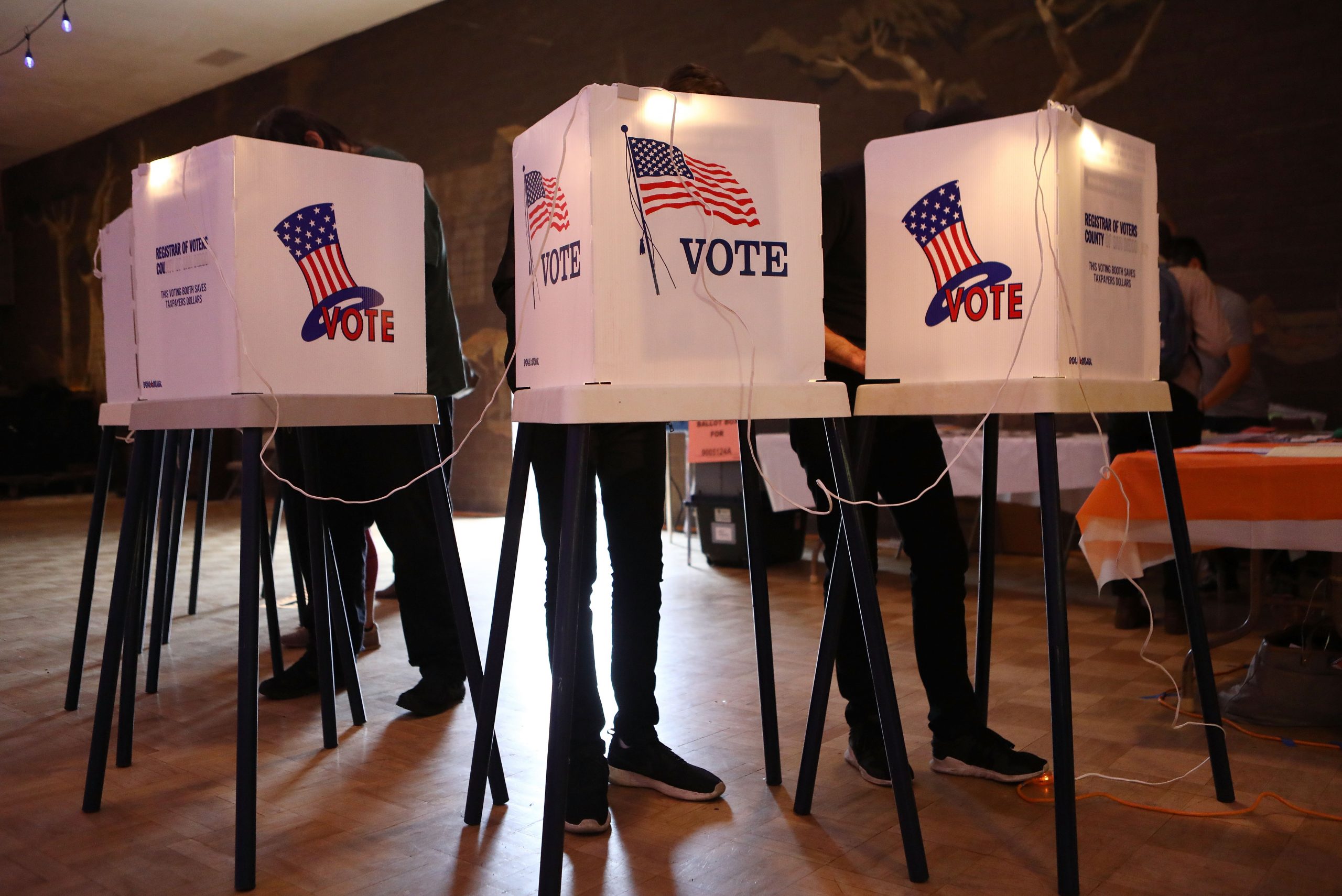 Voters cast their ballots at a Masonic Lodge on June 5, 2018, in Los Angeles, California. (Credit: Mario Tama/Getty Images)