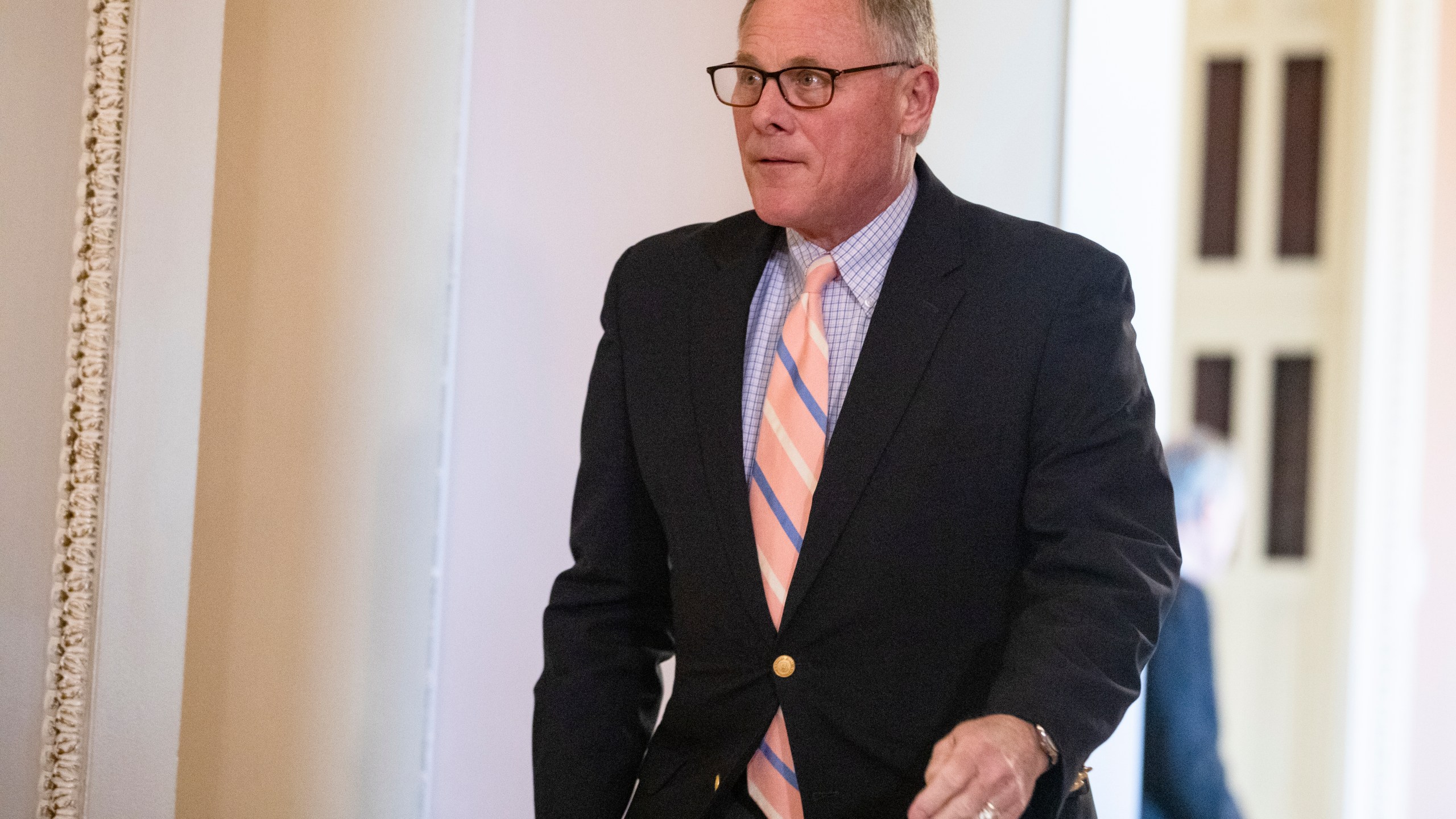 Senator Richard Burr (R-NC) heads back to the Senate floor following a recess in the Senate impeachment trial of President Donald Trump on Feb. 3, 2020, in Washington, DC. (Samuel Corum/Getty Images)