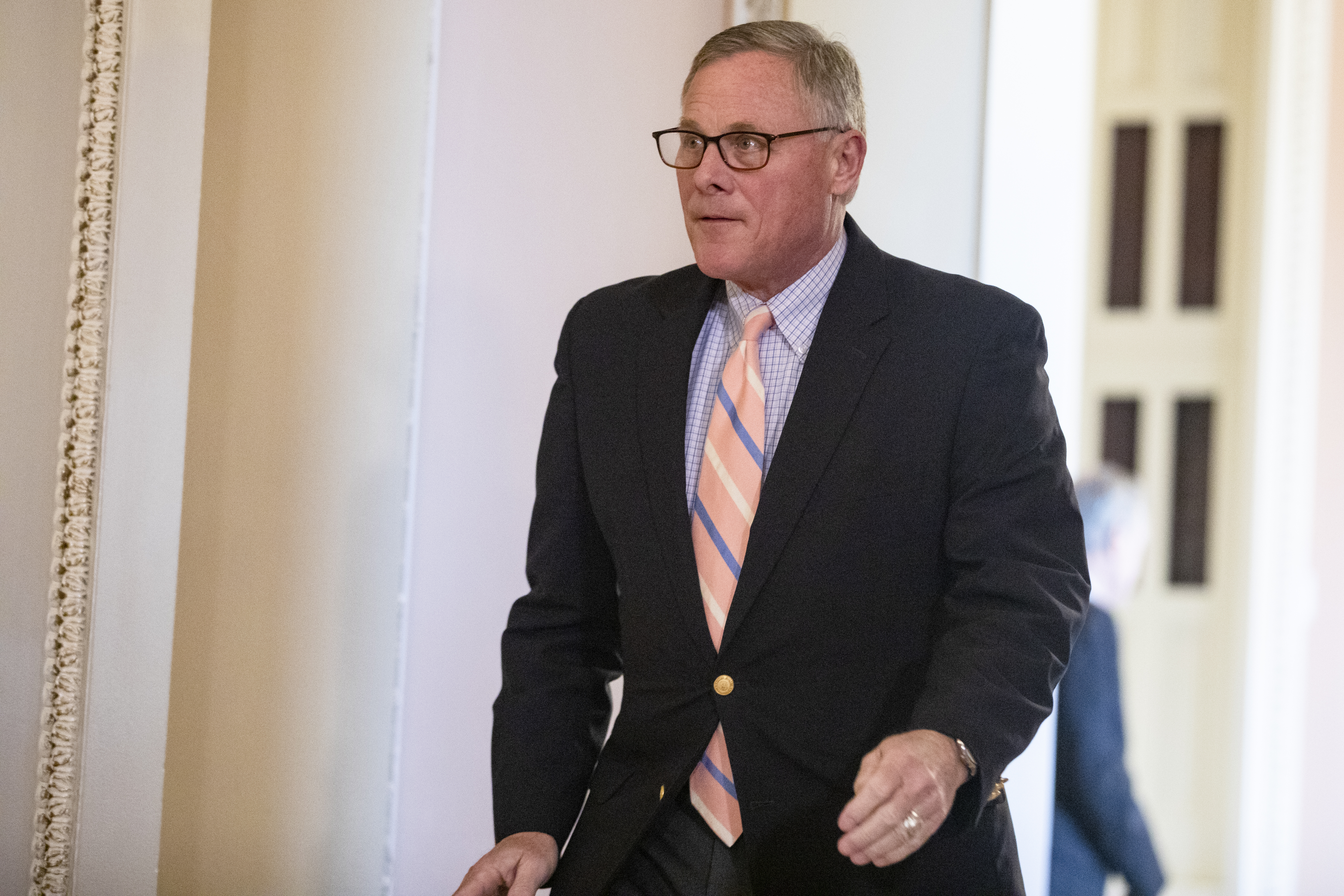 Senator Richard Burr (R-NC) heads back to the Senate floor following a recess in the Senate impeachment trial of President Donald Trump on Feb. 3, 2020, in Washington, DC. (Samuel Corum/Getty Images)