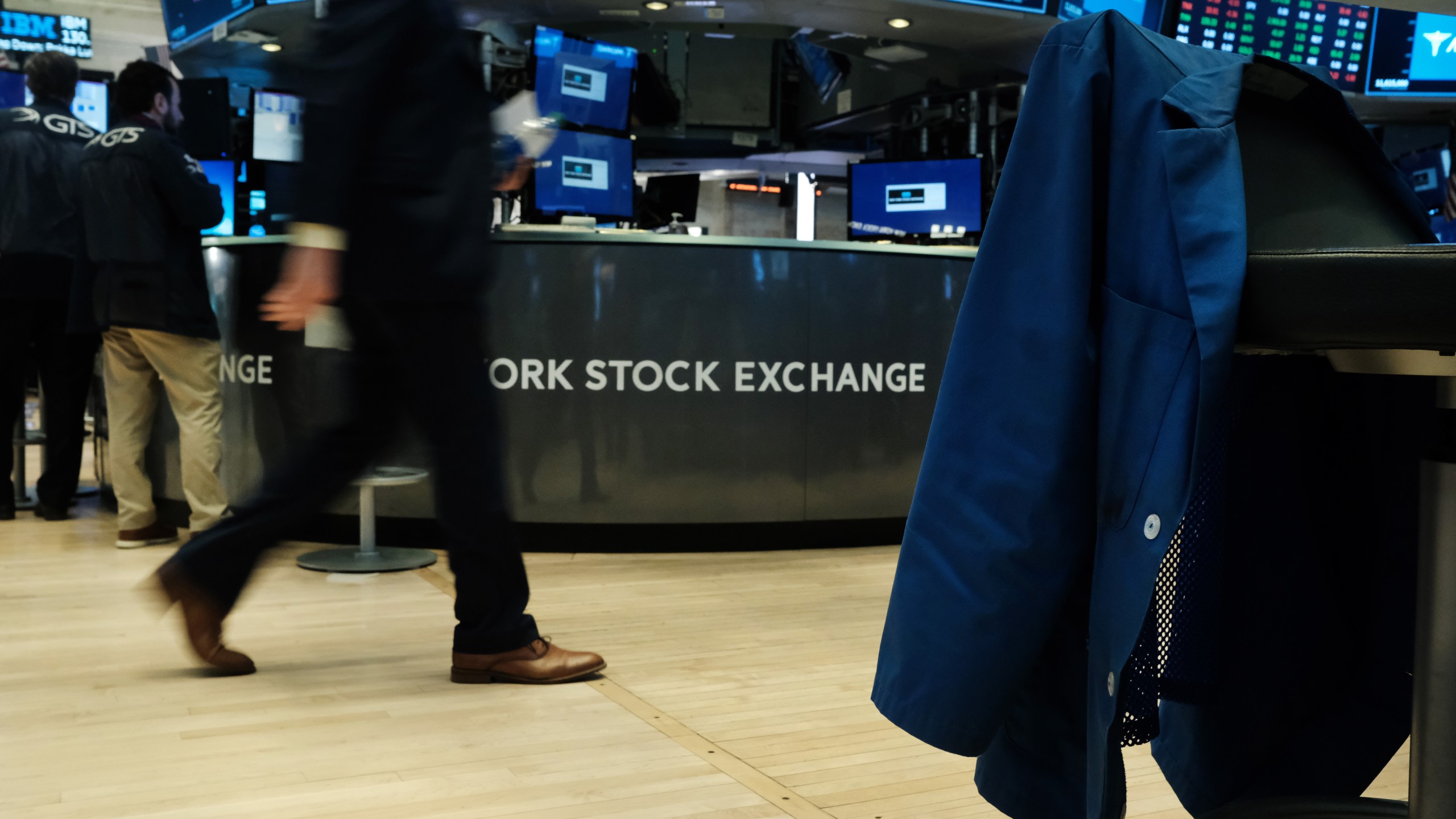 Traders work on the floor of the New York Stock Exchange on March 02, 2020, in New York City. (Spencer Platt/Getty Images)