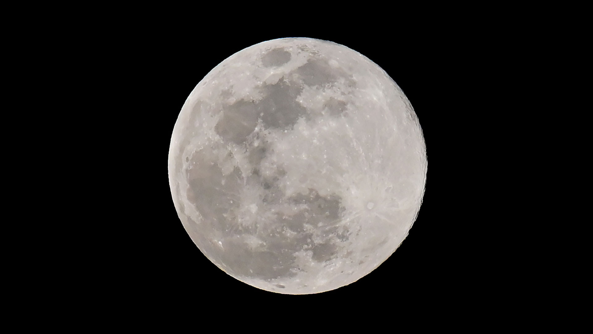 A supermoon is seen in this file photo. (FREDERIC J. BROWN/AFP via Getty Images)