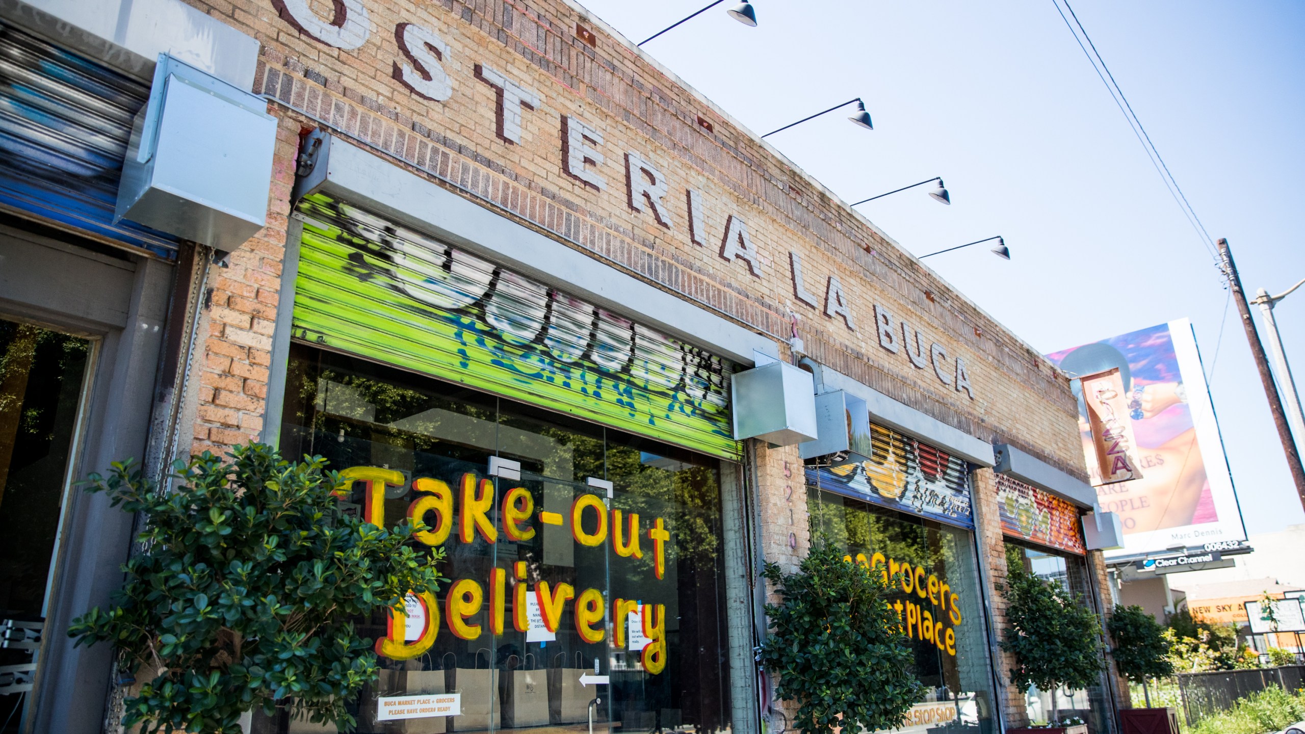 The storefront of restaurant Osteria La Buca in Los Angeles is seen on April 15, 2020. (Credit: Rich Fury / Getty Images)