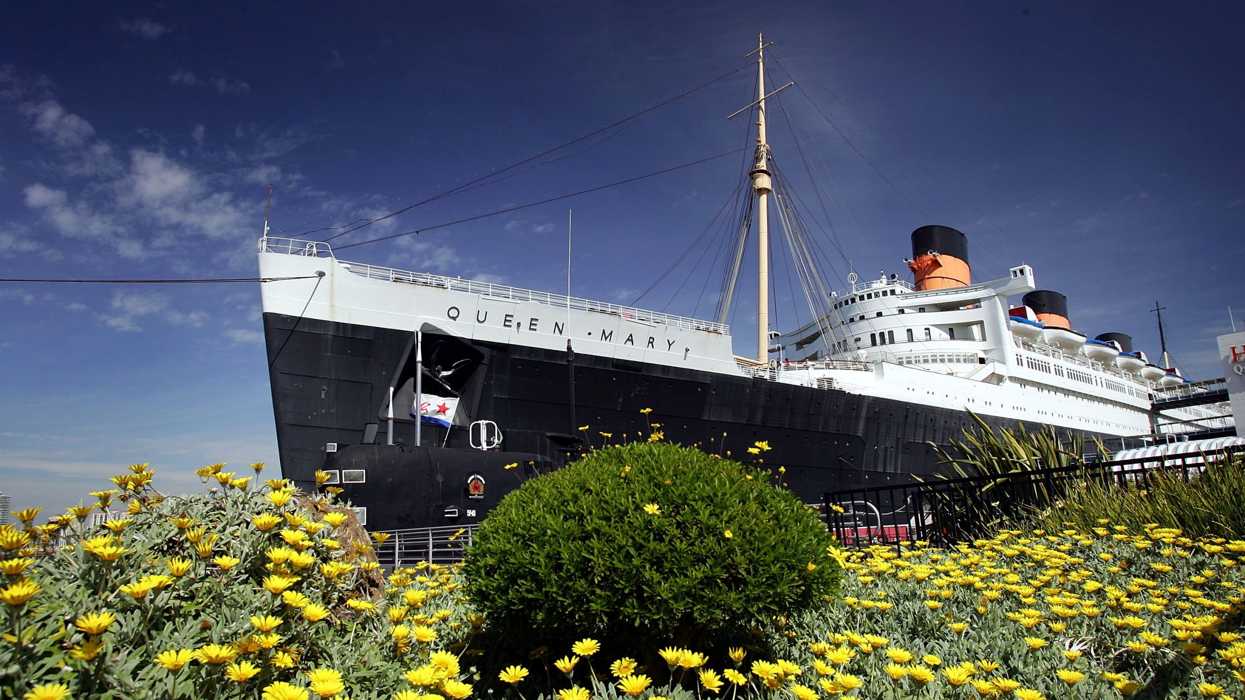 The Queen Mary, a historic ocean liner that was docked and turned into a tourist attraction 37 years ago, is seen where it still serves as a hotel and exhibit on March 21, 2005, in Long Beach, California. (David McNew/Getty Images)