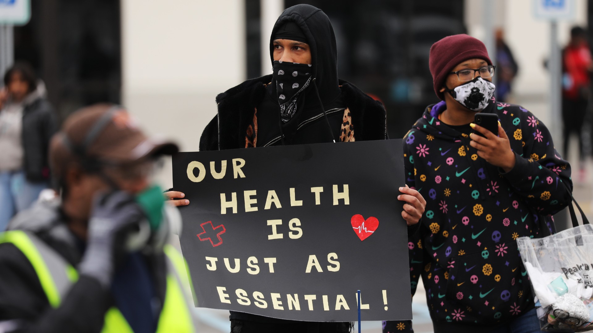 Amazon employees hold a protest and walkout over conditions at the company's Staten Island distribution facility on March 30, 2020 in New York City. (Spencer Platt/Getty Images)