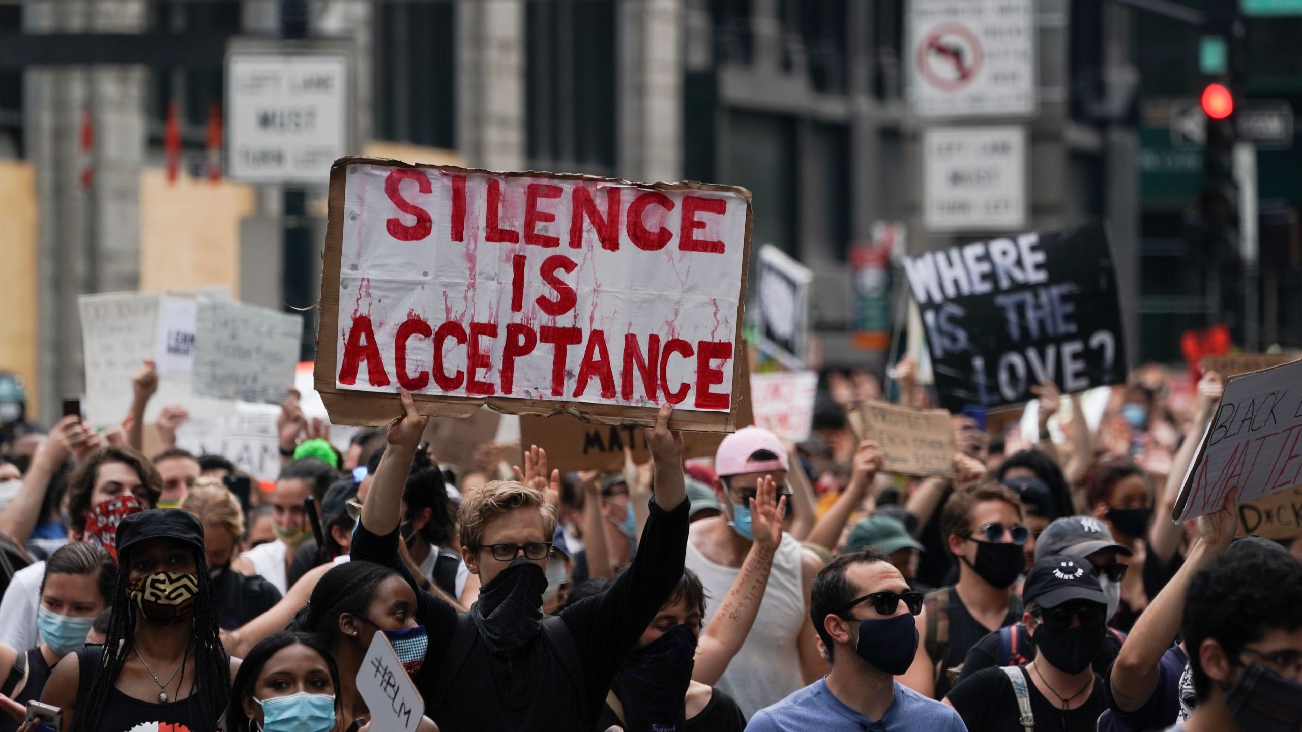 Protesters walk through traffic in lower Manhattan during a peaceful protest against police brutality and racism, on June 6, 2020, in New York.(BRYAN R. SMITH/AFP via Getty Images)