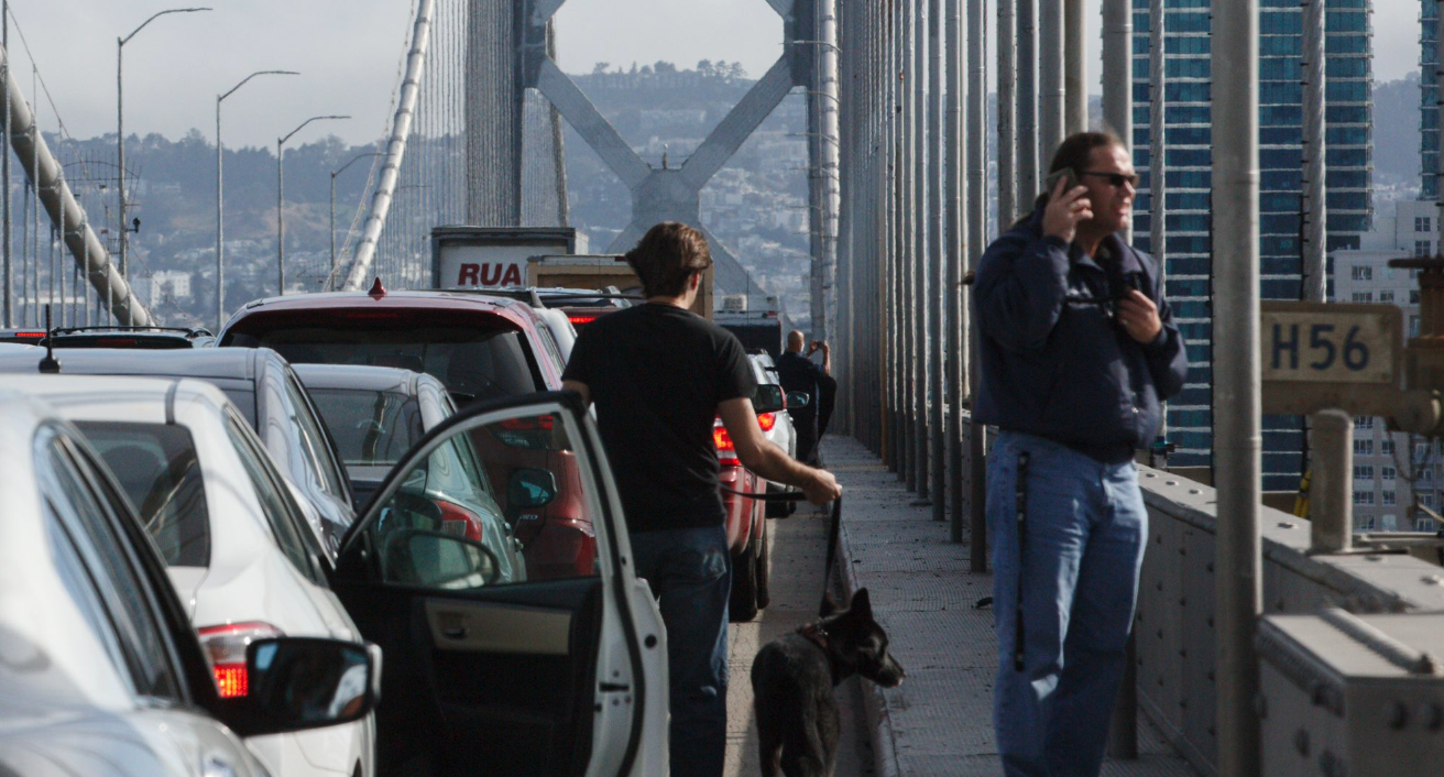 Bay Bridge blocked by protesters on June 14, 2020. (feature image only) @santiagomejia)