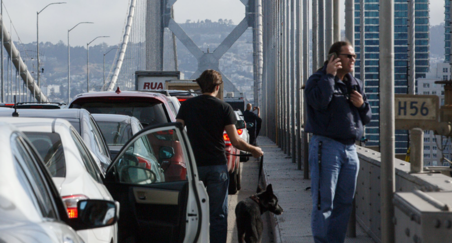 Bay Bridge blocked by protesters on June 14, 2020. (feature image only) @santiagomejia)