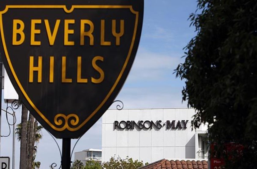 The city of Beverly Hills sign is pictured here. (Allen J. Schaben / Los Angeles Times)