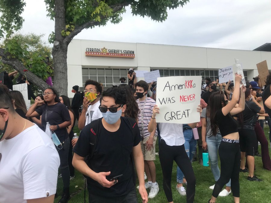 Protestors demonstrate at Cerritos Civic Center on June 1, 2020. (Seema Mehta/Los Angeles Times)