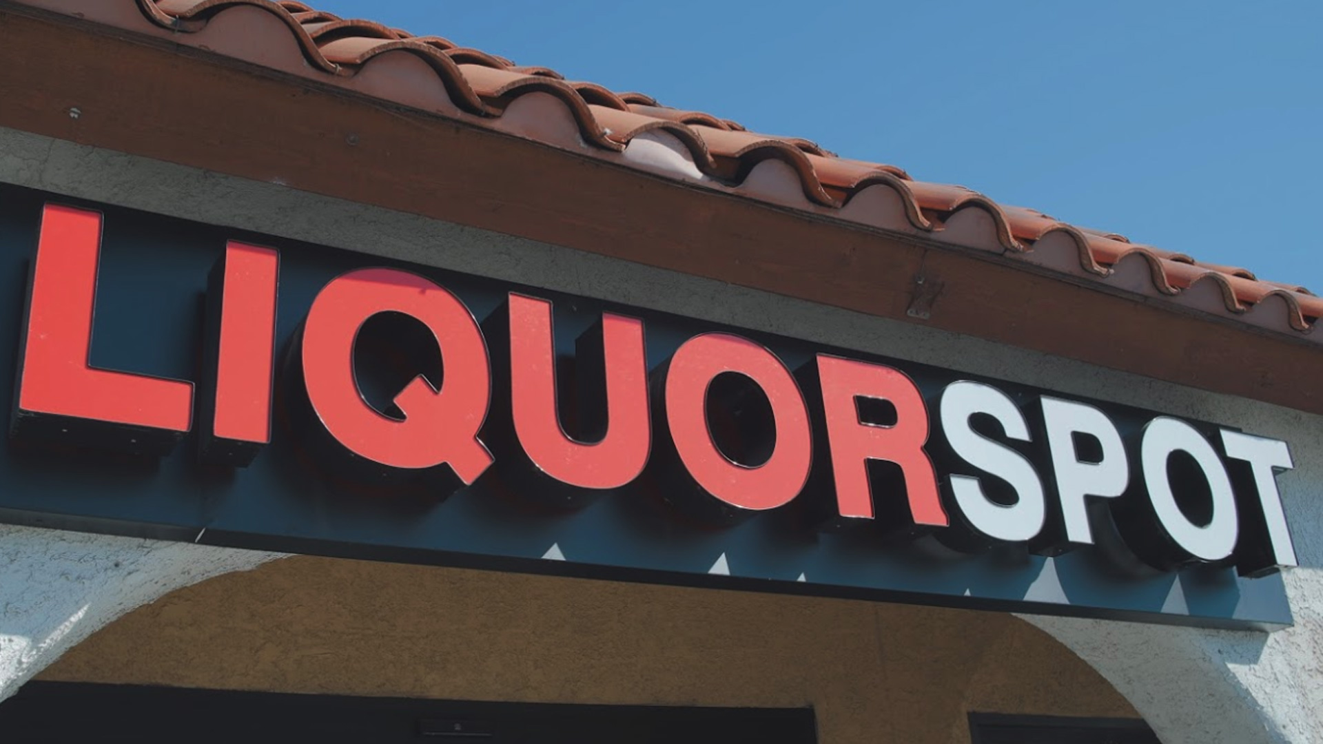 Liquor Spot in Glendale, which is now closed, is seen in an undated photo. (Google Maps)