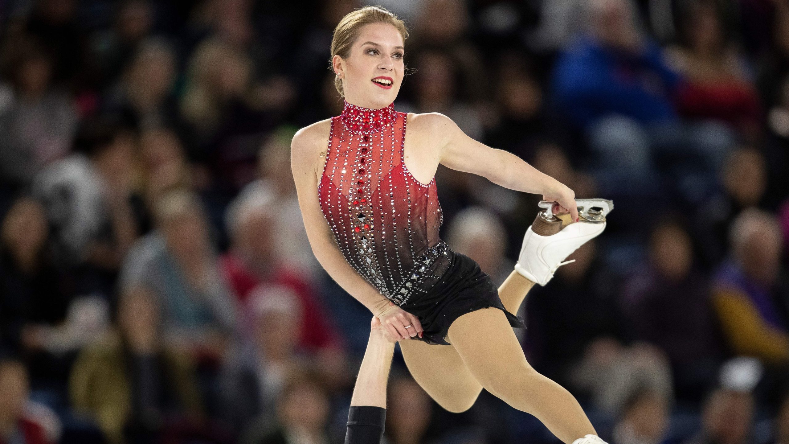 Ekaterina Alexandrovskaya and Harley Windsor of Australia perform their free skate during the pairs competition at the 2018 Skate Canada International ISU Grand Prix event in Laval, Quebec, Oct. 27, 2018. (Geoff Robins / AFP via Getty Images)