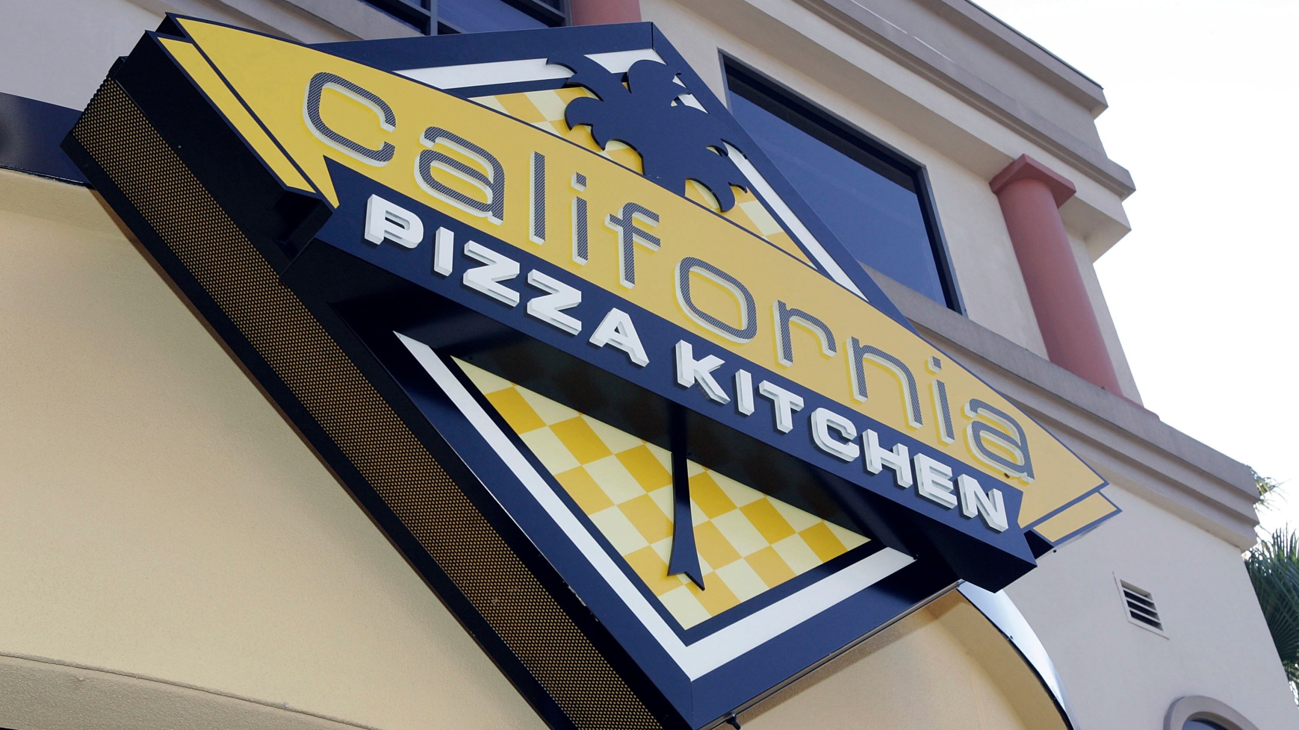 Atmosphere at the California Pizza Kitchen grand opening preview party held to benefit AIDS Project Los Angeles on June 28, 2005 in Los Angeles. (Frazer Harrison/Getty Images for Los Angeles Magazine)