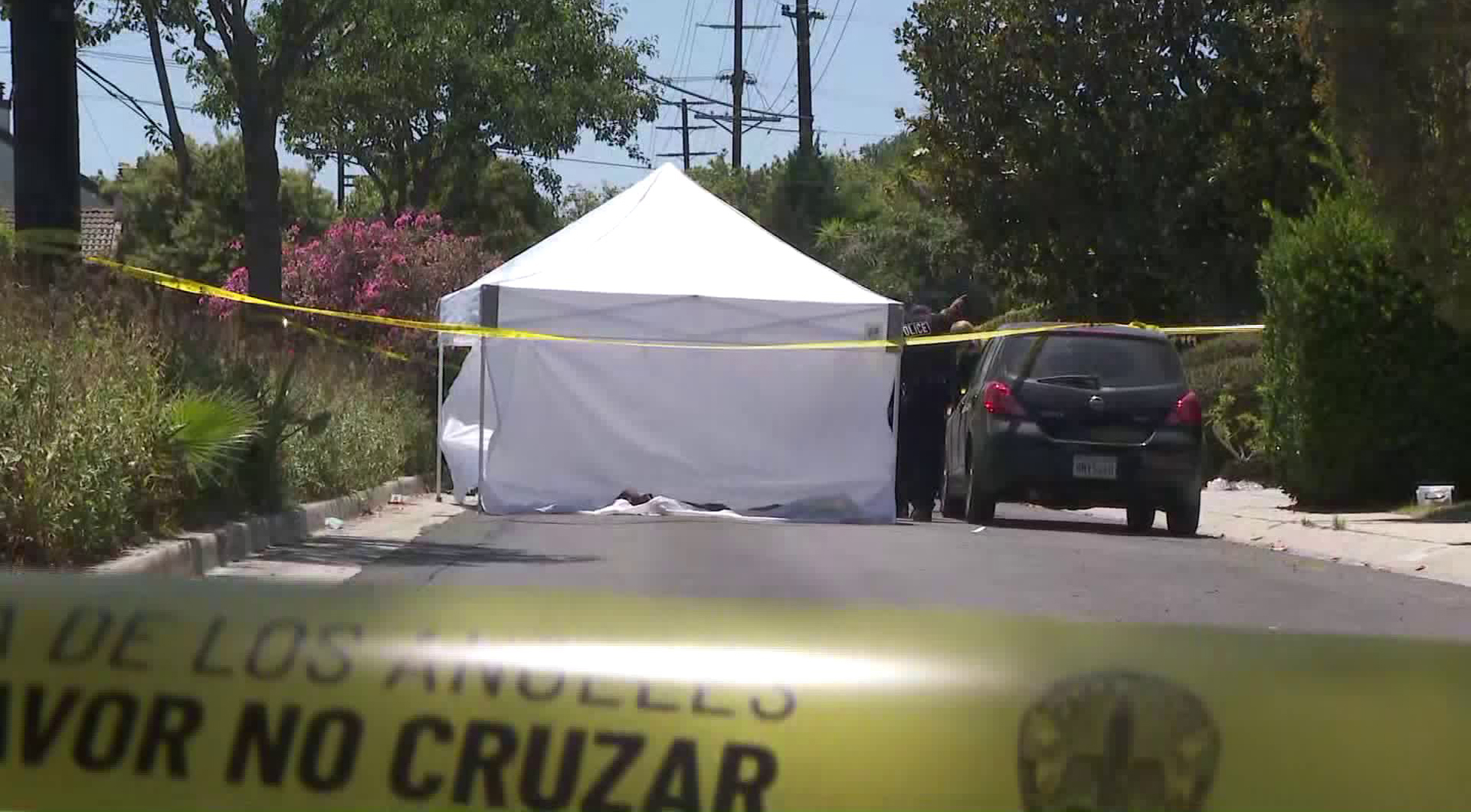 Police investigate the scene of a shooting in Mar Vista on July 15, 2020. (KTLA)