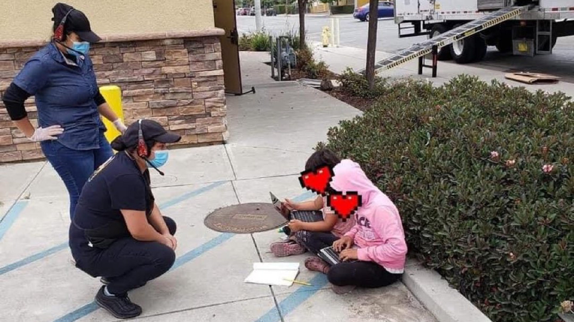 Monterey County Supervisor Luis Alejo tweeted this photo of two students studying outside a Taco Bell in Salinas.