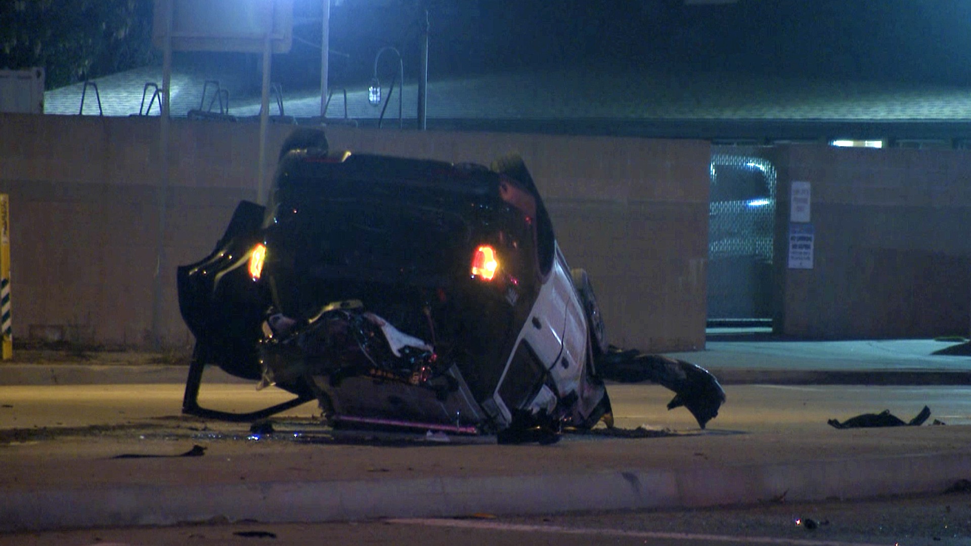 A Los Angeles County Sheriff's Department vehicle is seen following a rollover crash near Compton on Sept. 20, 2020. (KTLA)