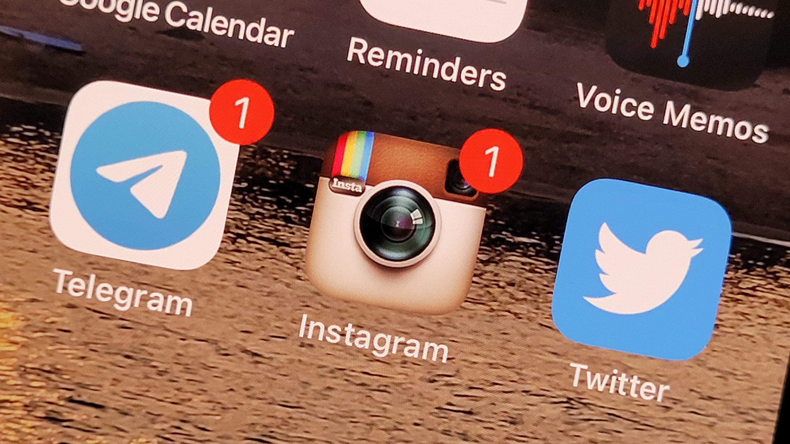 how to change Instagram icon retro pride