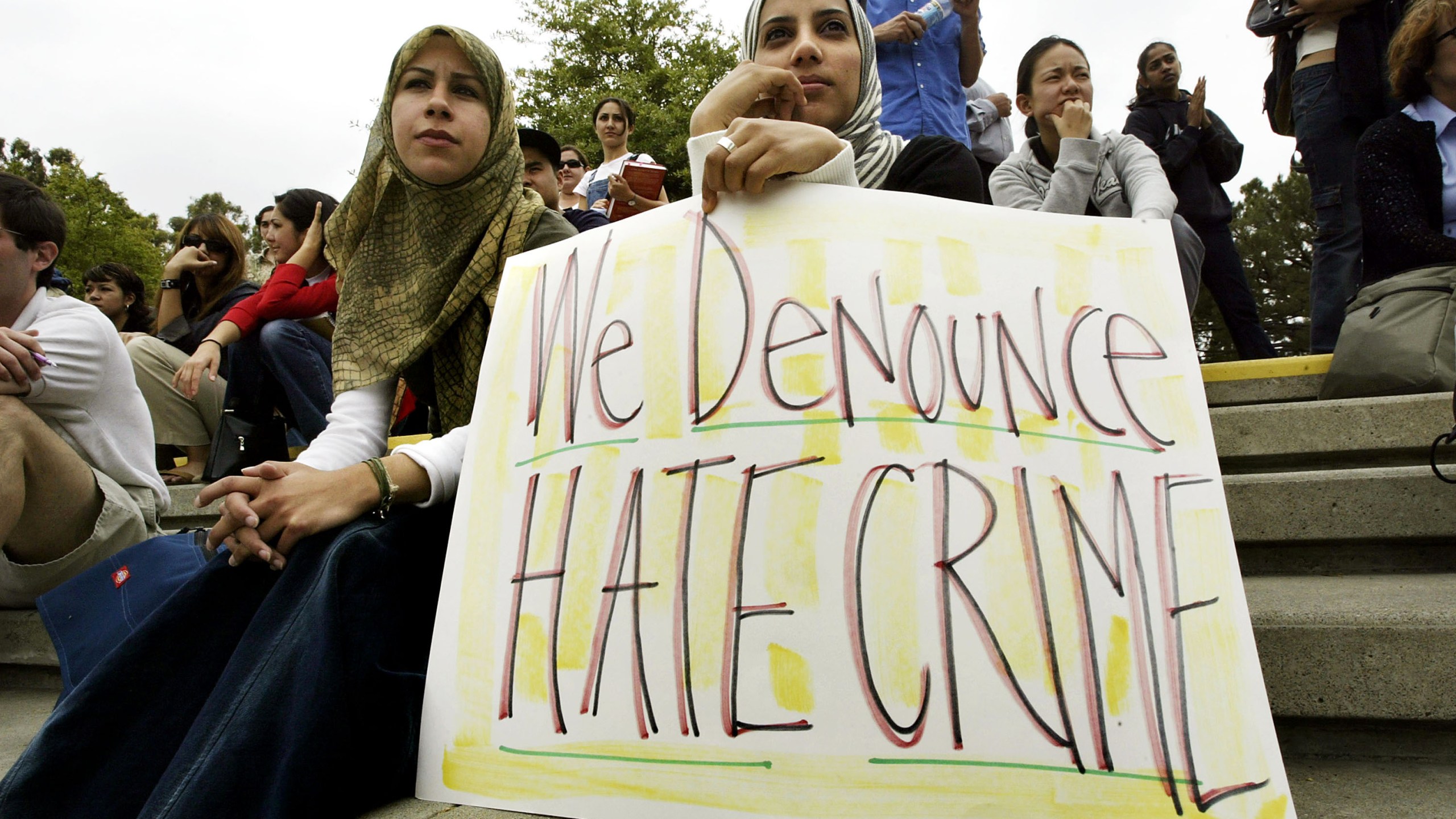 Members of the Society of Arab Students at UC Irvine participate in a protest on May 27, 2004 in Irvine, California. (David McNew/Getty Images)