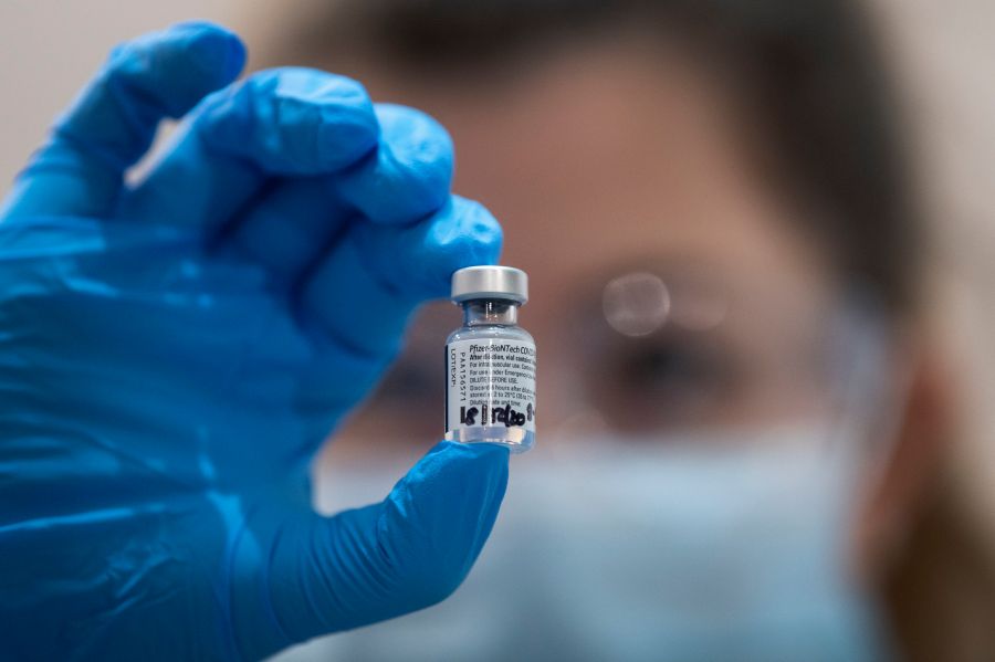 A COVID-19 vaccine ready for administration at Guy's Hospital on Dec. 8, 2020 in London, United Kingdom. (Victoria Jones - Pool / Getty Images)