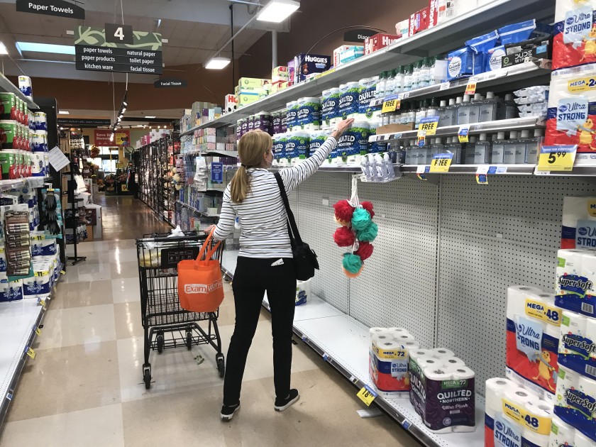 State health officials are allowing grocery stores to operate at 35% capacity. The announcement came on the eve of sweeping new restrictions that called for a 20% cap.(Mel Melcon / Los Angeles Times)