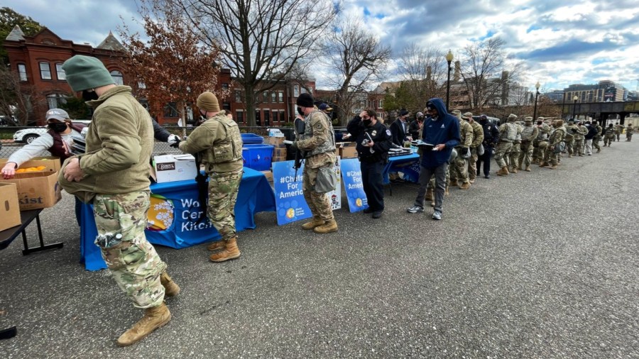 National Guard members receive meals in in Washington D.C. courtesy of World Central Kitchen, chef José Andrés’ emergency response nonprofit. (World Central Kitchen/WCK.org)