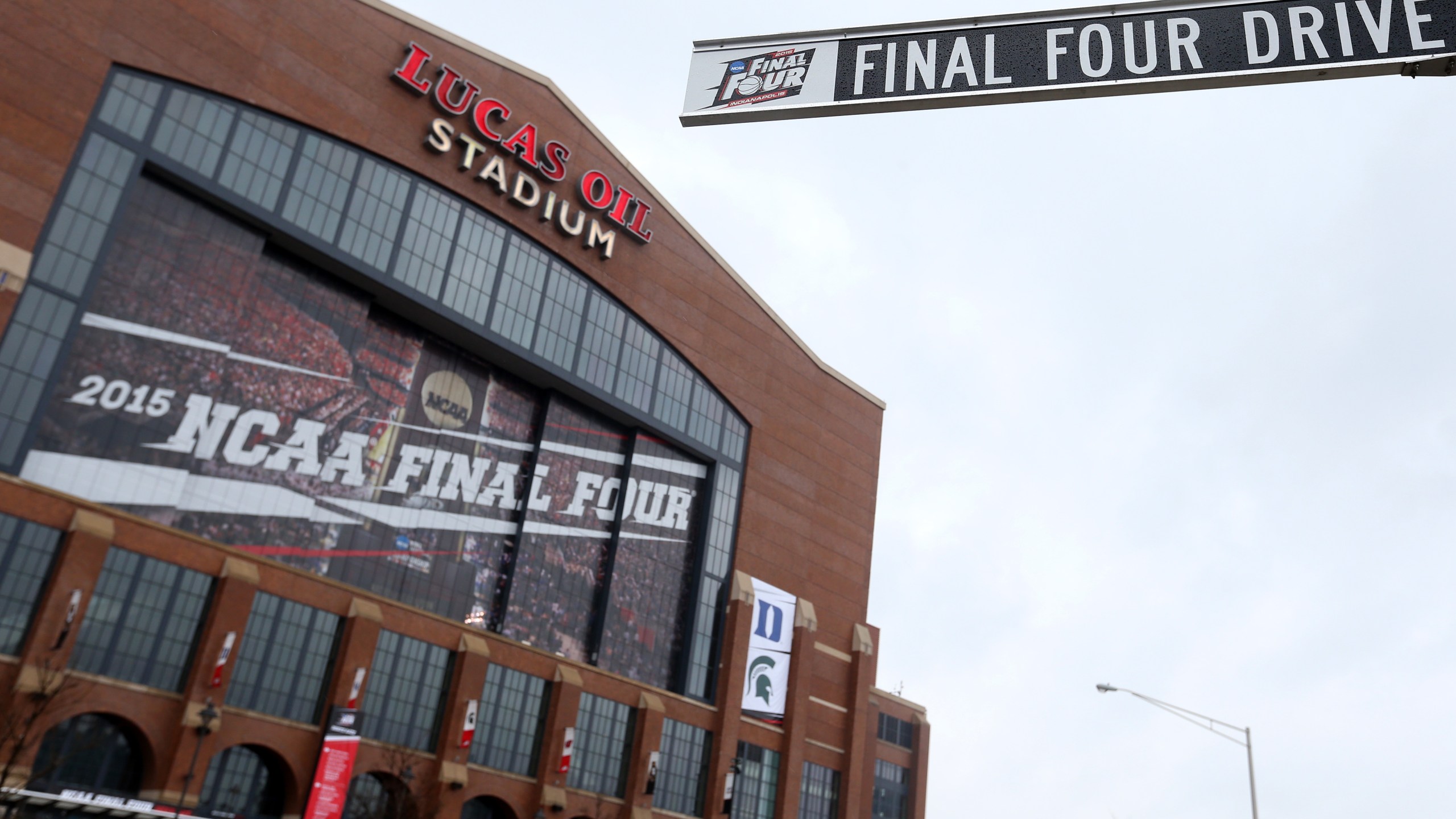 A file photo shows the Final Four Drive street sign outside Lucas Oil Stadium ahead of the 2015 NCAA Men's Final Four on April 2, 2015 in Indianapolis, Indiana. (Streeter Lecka/Getty Images)