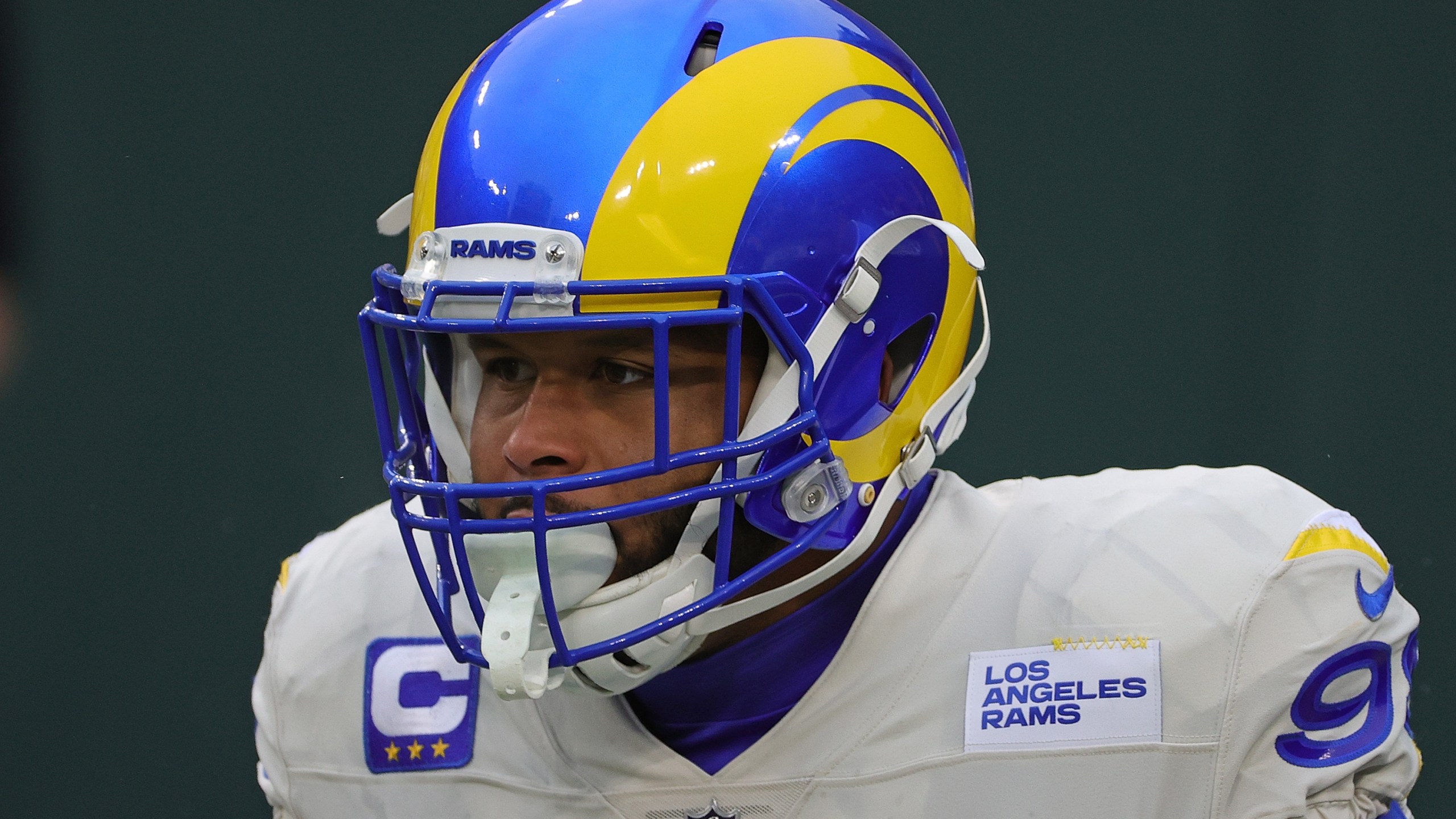 Aaron Donald of the Los Angeles Rams participates in warmups prior to the NFC Divisional Playoff game against the Green Bay Packers at Lambeau Field on January 16, 2021 in Green Bay, Wisconsin. (Stacy Revere/Getty Images)