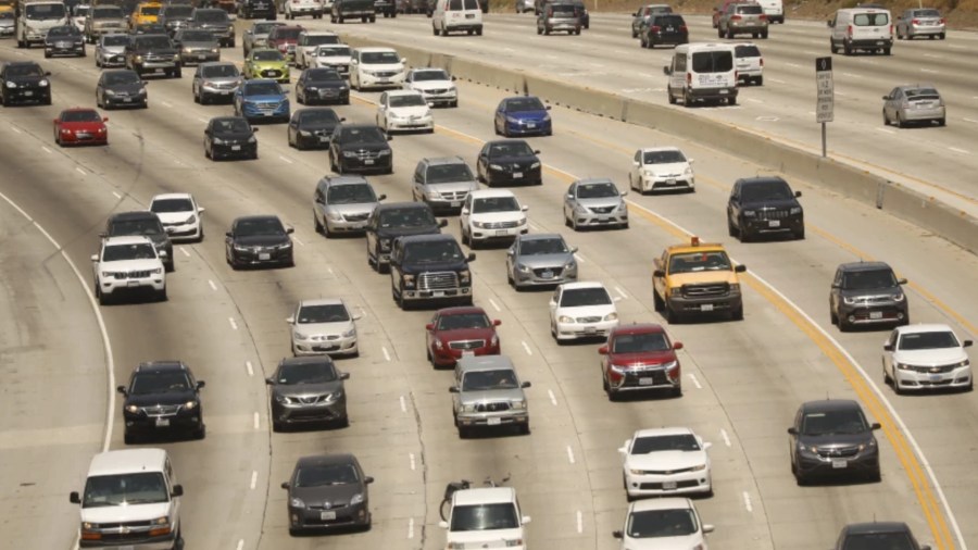 The 405 Freeway traffic in the Sepulveda Pass in Los Angeles in August 2018. (Al Seib/Los Angeles Times)