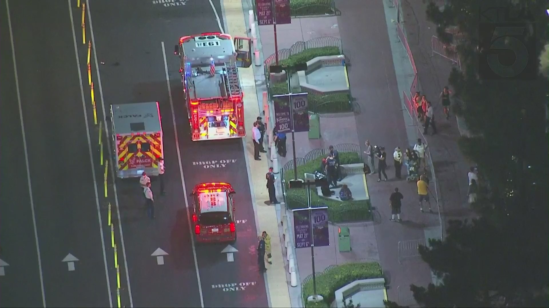 Authorities respond to Knott's Berry Farm following a shooting outside the Buena Park theme park on July 9, 2021. (KTLA)