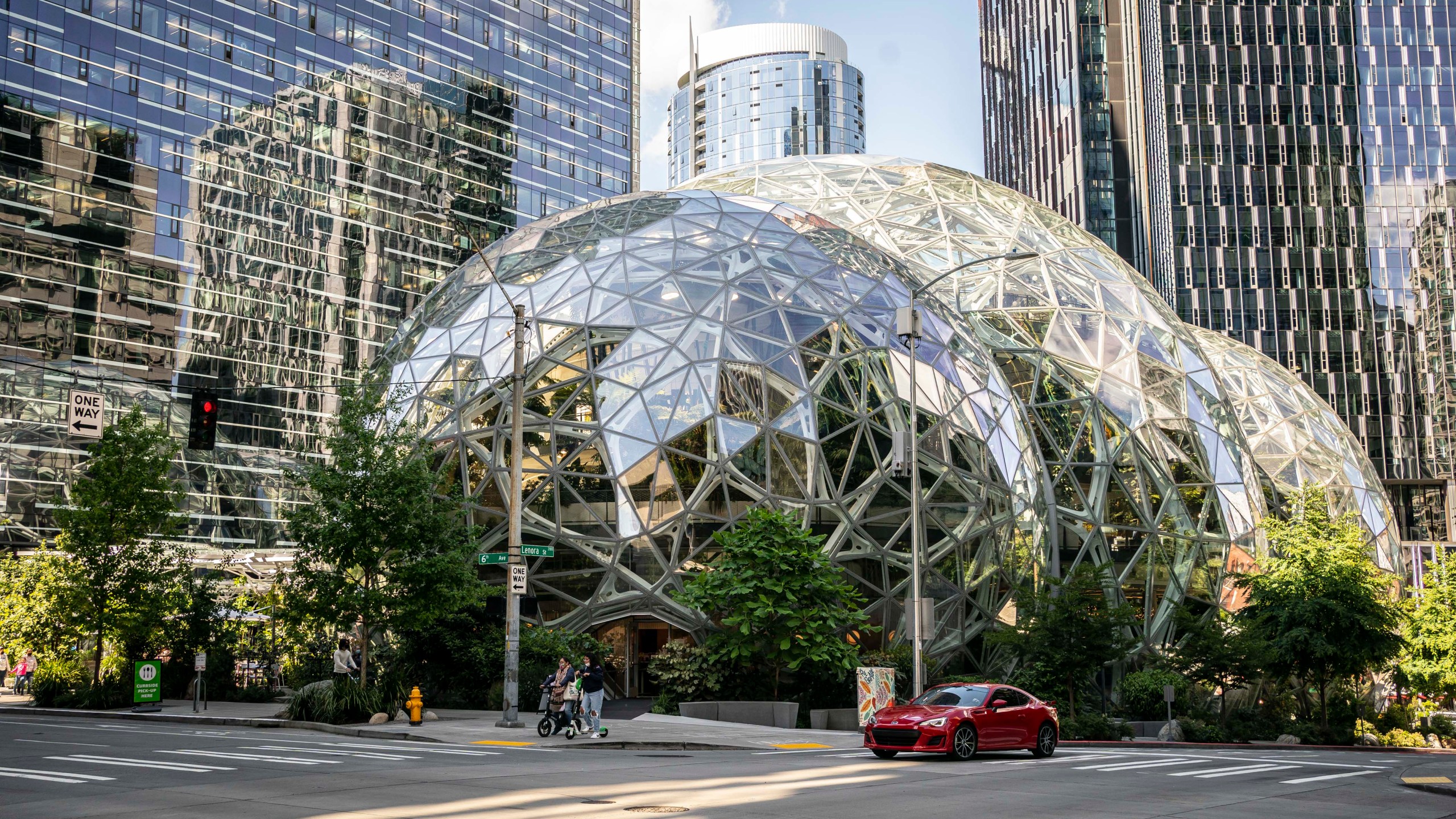 The exterior of The Spheres are seen at the Amazon.com Inc. headquarters on May 20, 2021 in Seattle. (David Ryder/Getty Images)