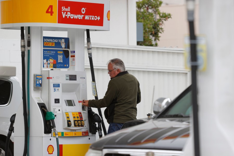 A customer prepares to pump gas at a Shell station on July 12, 2021 in San Francisco. (Justin Sullivan/Getty Images)