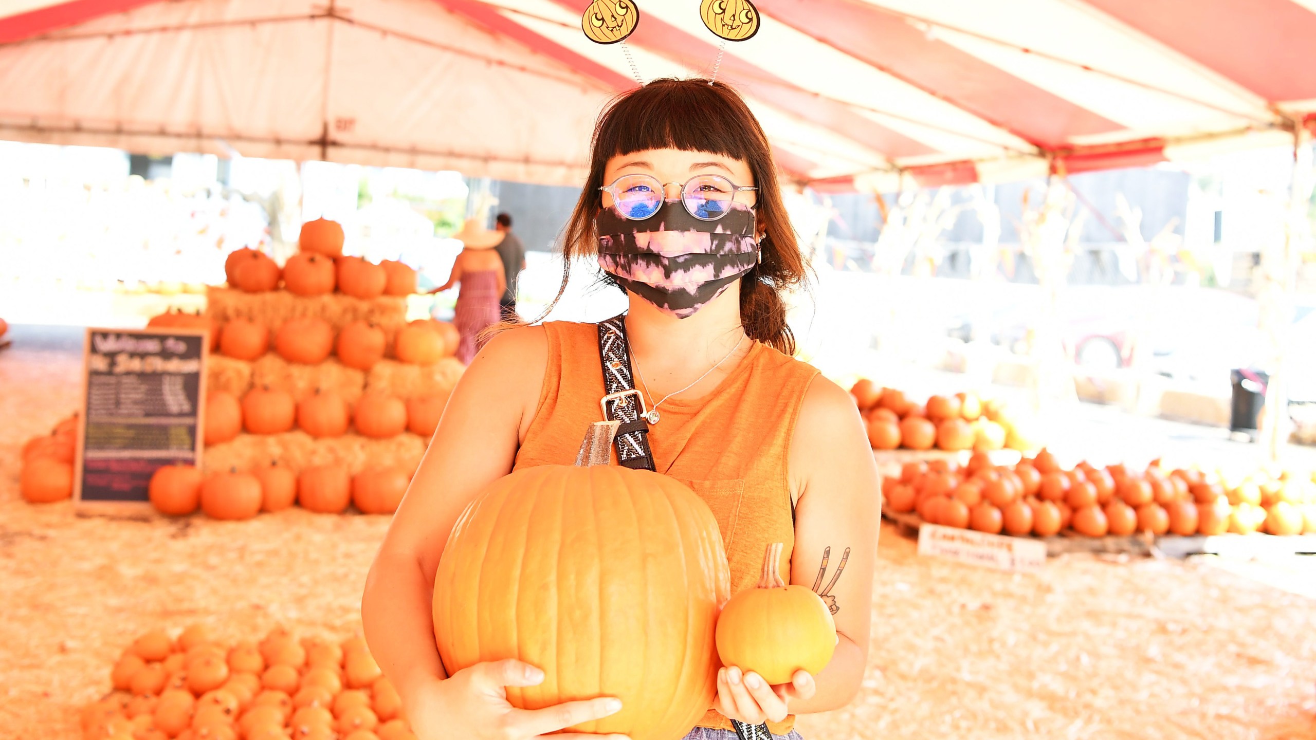 People visit Mr. Jack O'Lanterns Pumpkin Patch on Oct. 4, 2020, in Los Angeles, California. (Amy Sussman/Getty Images)