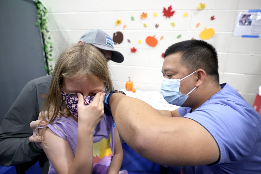 A 7-year-old gets a pediatric Pfizer COVID-19 vaccination at Emmanuel Baptist Church on Nov. 3, 2021 in San Jose, California. (Justin Sullivan/Getty Images)