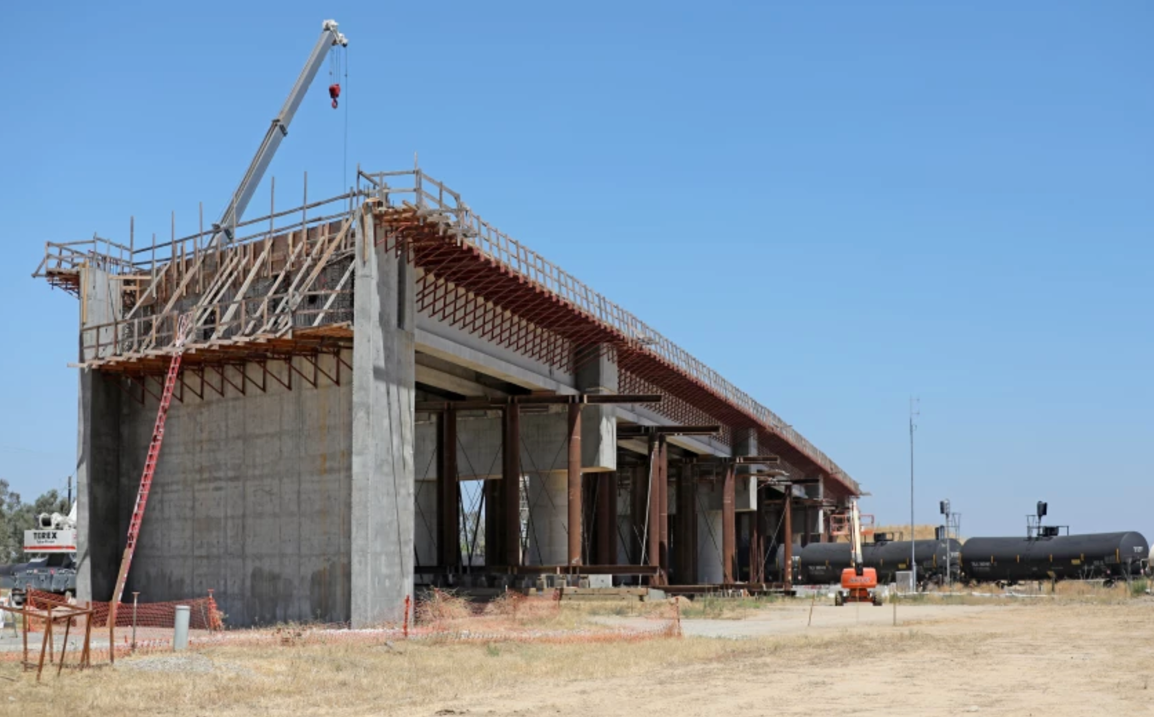 In Madera County, this 700-foot-long bridge for the California bullet train had corrosion problems in 2019.(Gary Coronado/Los Angeles Times)