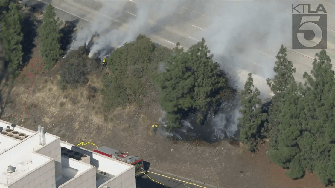 Crews respond to a fire along the 134 Freeway in the Glendale area on Nov. 23, 2021. (KTLA)