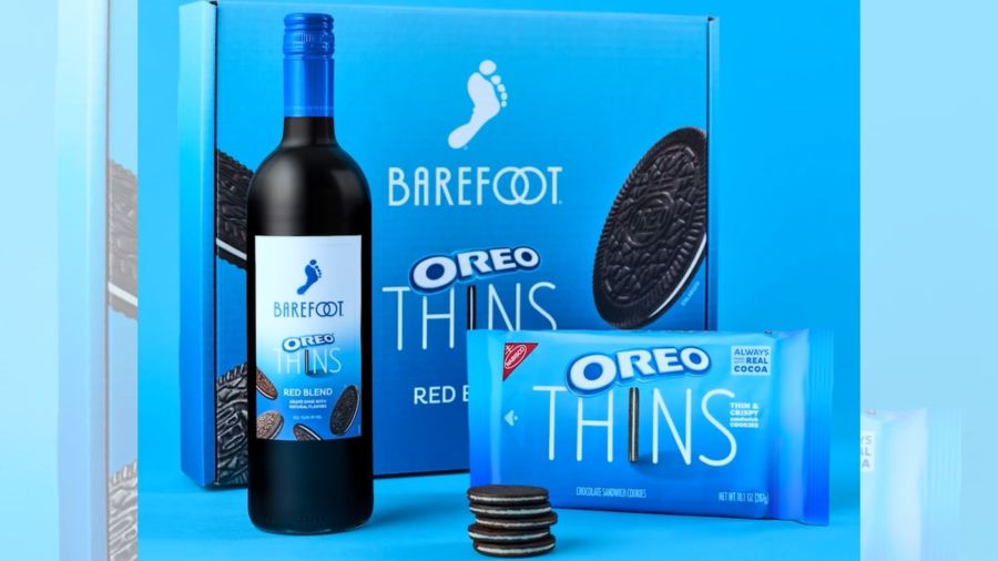 Barefoot Wine and Oreo has teamed up to make Barefoot x Oreo Thins Red Blend, available online starting on Dec. 9, 2021. (Barefoot Wine)