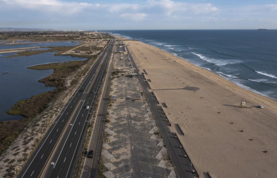 The campground at Bolsa Chica State Beach is seen in April. Late Wednesday afternoon, authorities received a report of an unknown sheen that “looks like tar” about half a mile off the beach.(Allen J. Schaben/Los Angeles Times)