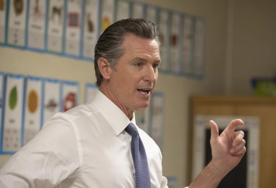 Gov. Gavin Newsom speaks earlier this week at Arminta Elementary School in North Hollywood.(Mel Melcon/Los Angeles Times)