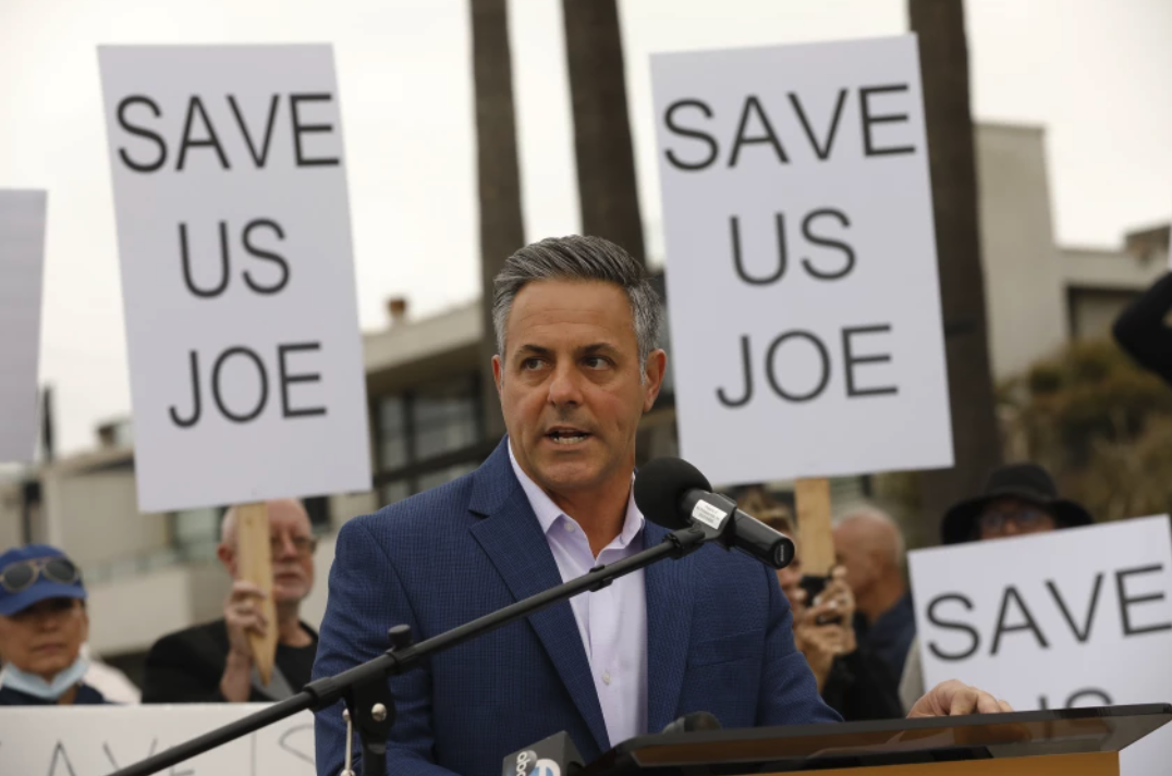 Councilman Joe Buscaino, an L.A. mayoral candidate, addresses the homelessness crisis last year at the Venice Beach boardwalk.(Al Seib / Los Angeles Times)