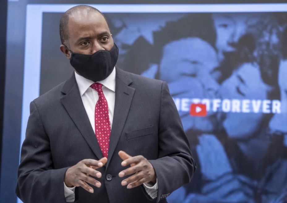 State Supt. of Public Instruction Tony Thurmond said Wednesday that the education department will pursue an initiative to add 10,000 mental health clinicians to schools.(Brian van der Brug/Los Angeles Times)