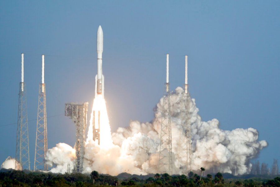 A United Launch Alliance Atlas V rocket, carrying America’s newest weather satellite, lifts off from Space Launch Complex 41 at the Cape Canaveral Space Force Station, Tuesday, March 1, 2022, in Cape Canaveral, Fla. The satellite will be designated GOES-18 and will improve wildfire and flood forecasting across the western half of the country. (AP Photo/John Raoux)