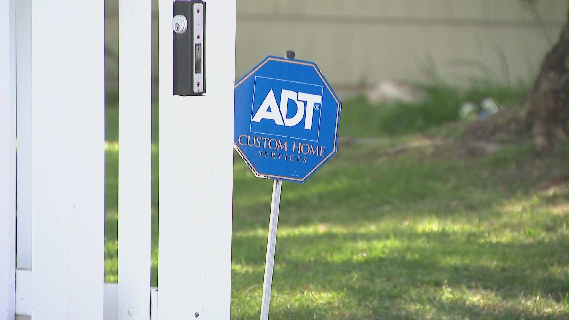 San Fernando Valley residents say a man dressed as an ADT employee tried to enter their homes in the days preceding March 9, 2022. (KTLA)