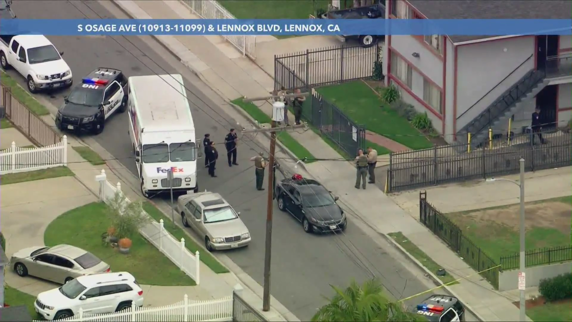 Authorities respond to a shooting investigation in the Lennox area on March 31, 2022. (KTLA)