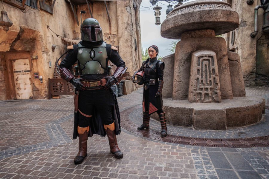 Disneyland Galaxy's Edge