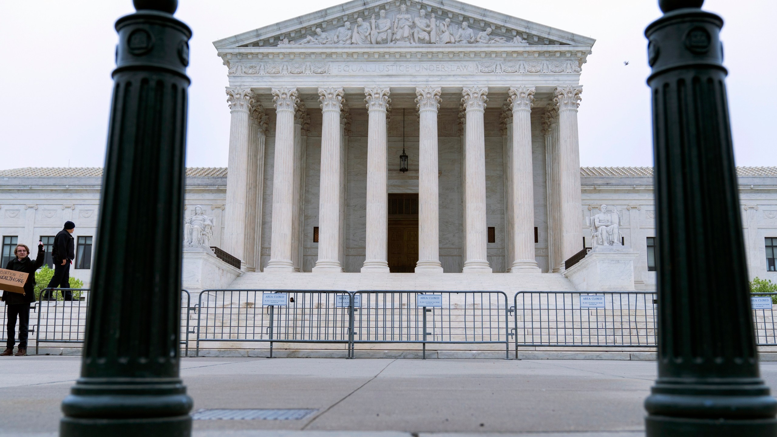 The U.S. Supreme Court is seen on May 3, 2022. (Jose Luis Magana/Associated Press)