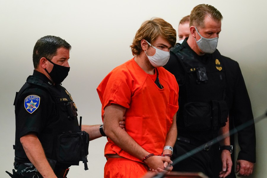 Payton Gendron is led into the courtroom for a hearing at Erie County Court, in Buffalo, N.Y. on May 19, 2022. (Matt Rourke/Associated Press)