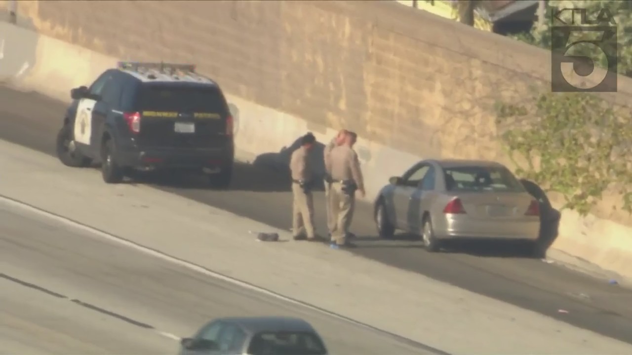 The CHP investigated a possible crime on the 110 Freeway on Sept. 15, 2022. (KTLA)