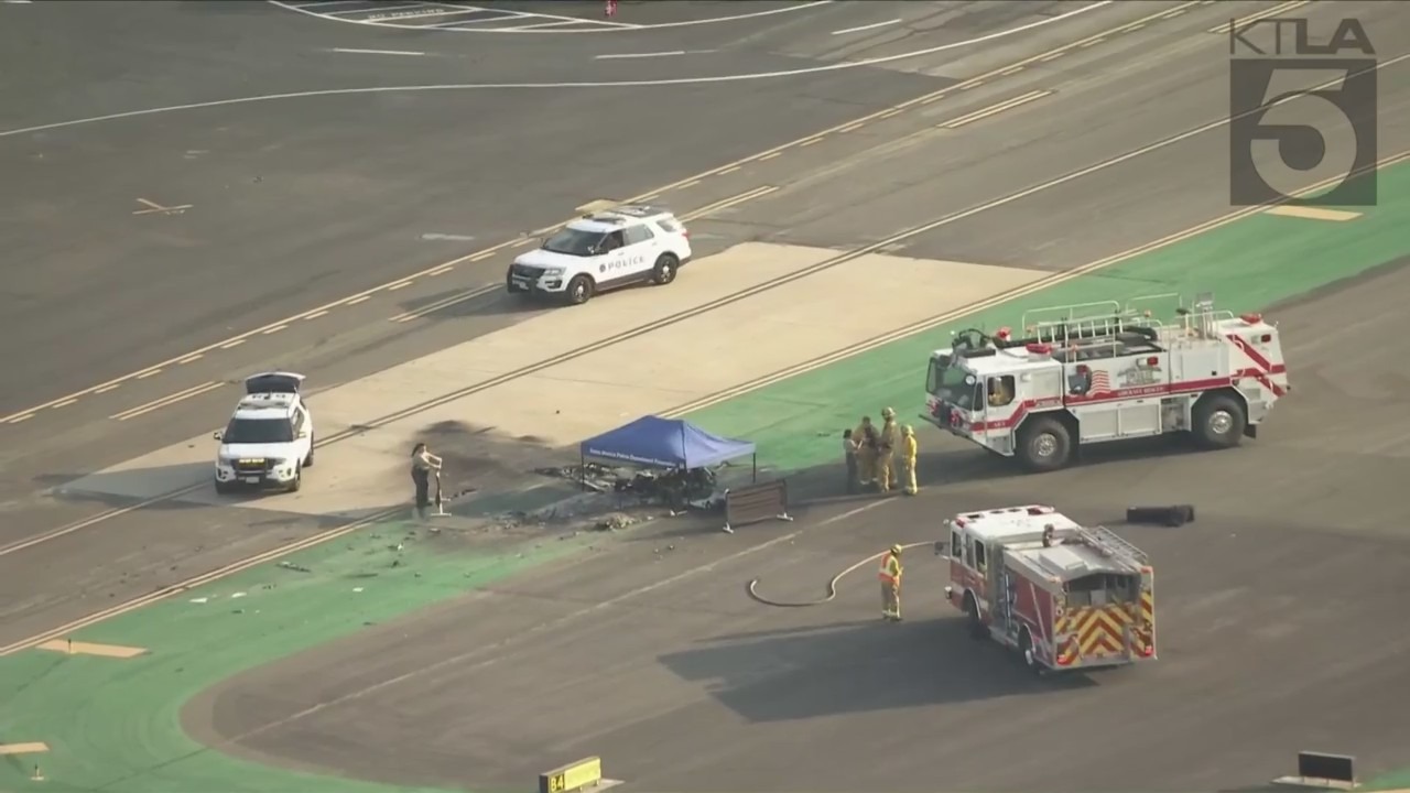 A plane crashed at the Santa Monica Airport on Sept. 8, 2022. (KTLA)