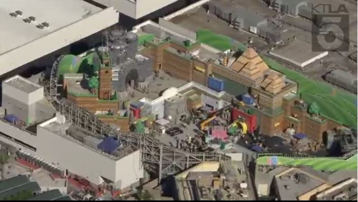 Sky5 captures construction crews working on Super Nintendo World at Universial Studios, Hollywood (KTLA)